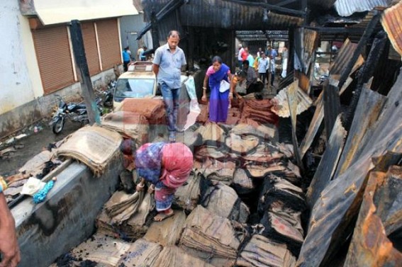 Massive fire caused huge losses at Golbazar Massive fire caused huge losses at Golbazar